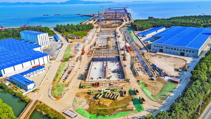 2018年10月18日，太湖隧道施工打通水陸連接。