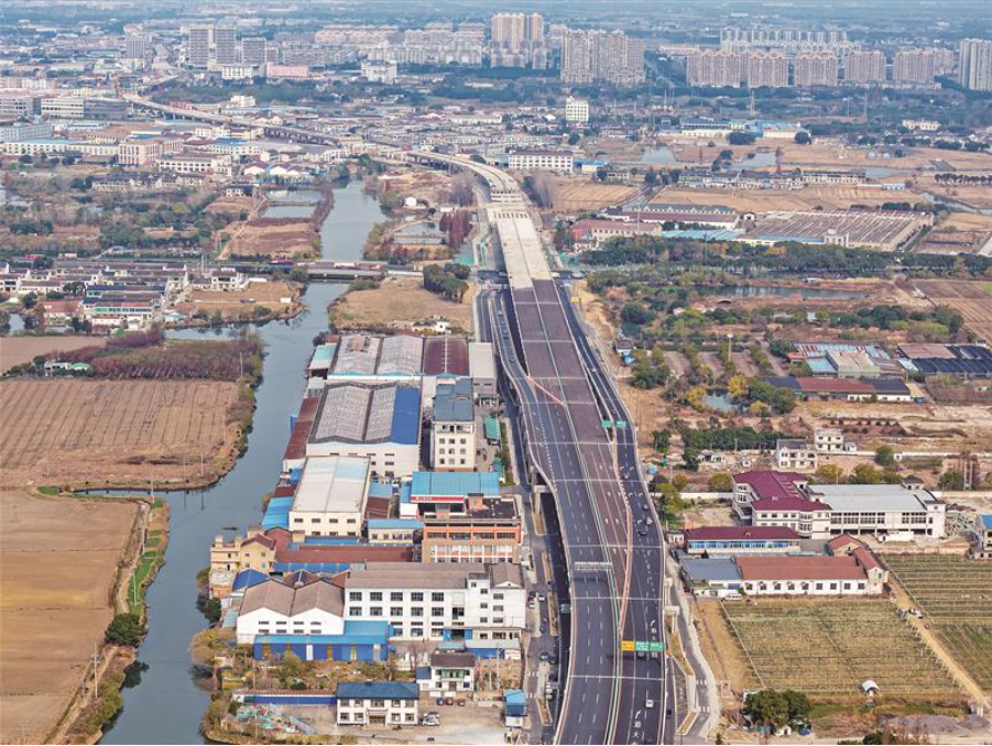 42公里，今年快速路通車(chē)?yán)锍虅?chuàng)歷史之最